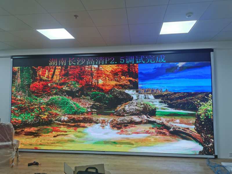 室內(nèi)P2.5<a href=http://www.949hgy.com target=_blank class=infotextkey>led屏</a>